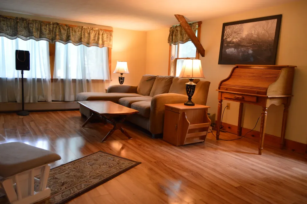 211 Lewiston Road Gray ME 04039