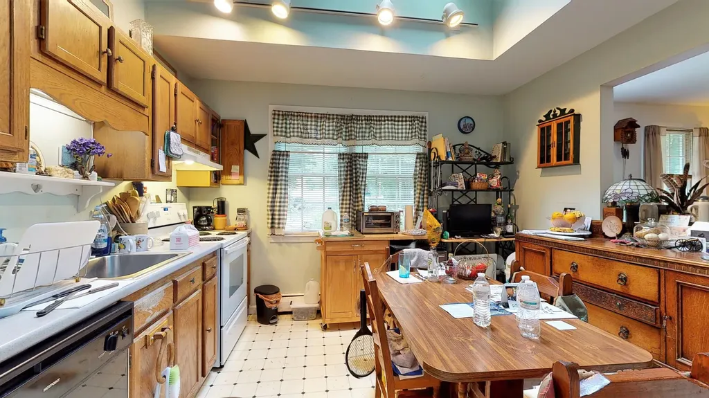 66 Mountain View Road Gray ME 04039