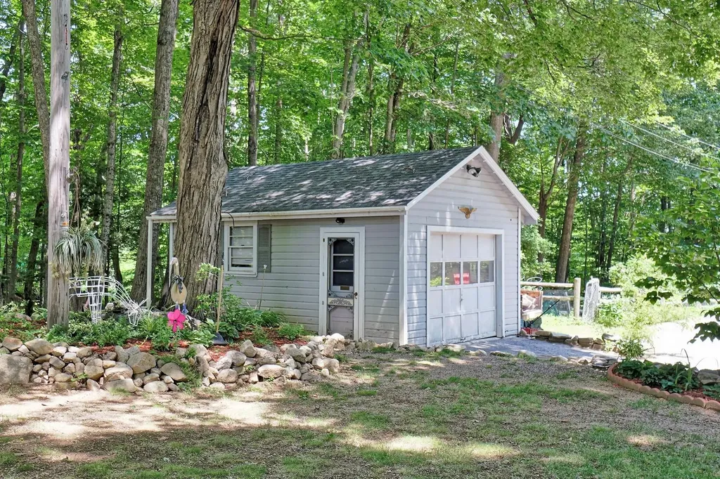 66 Mountain View Road Gray ME 04039