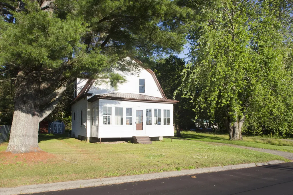 256 Main Street Bradley ME 04411