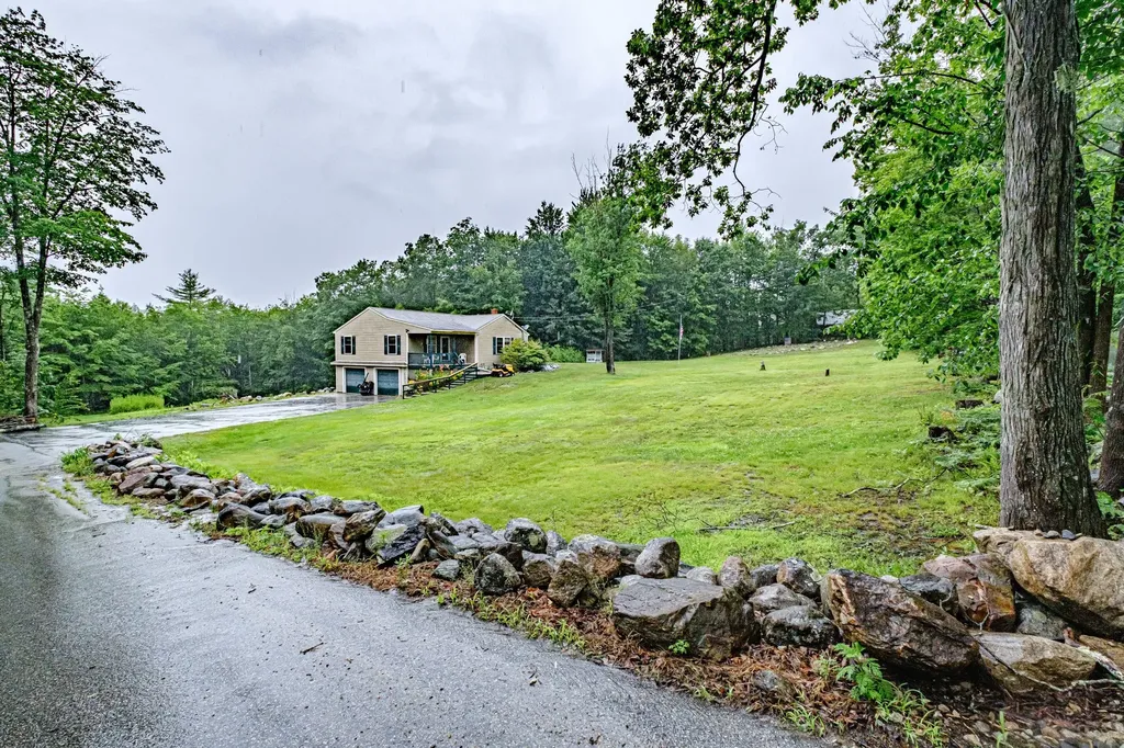 504 Middle Road Waterboro ME 04087