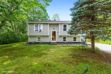 34 Woodside Drive Kennebunk ME 04043