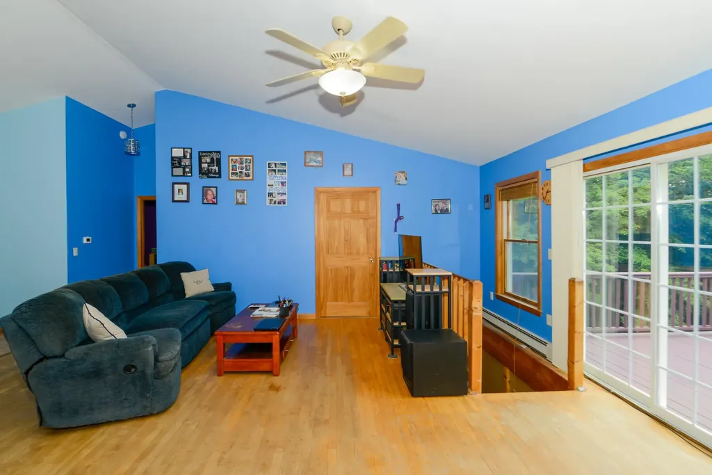 25 Fern Avenue Naples ME 04055