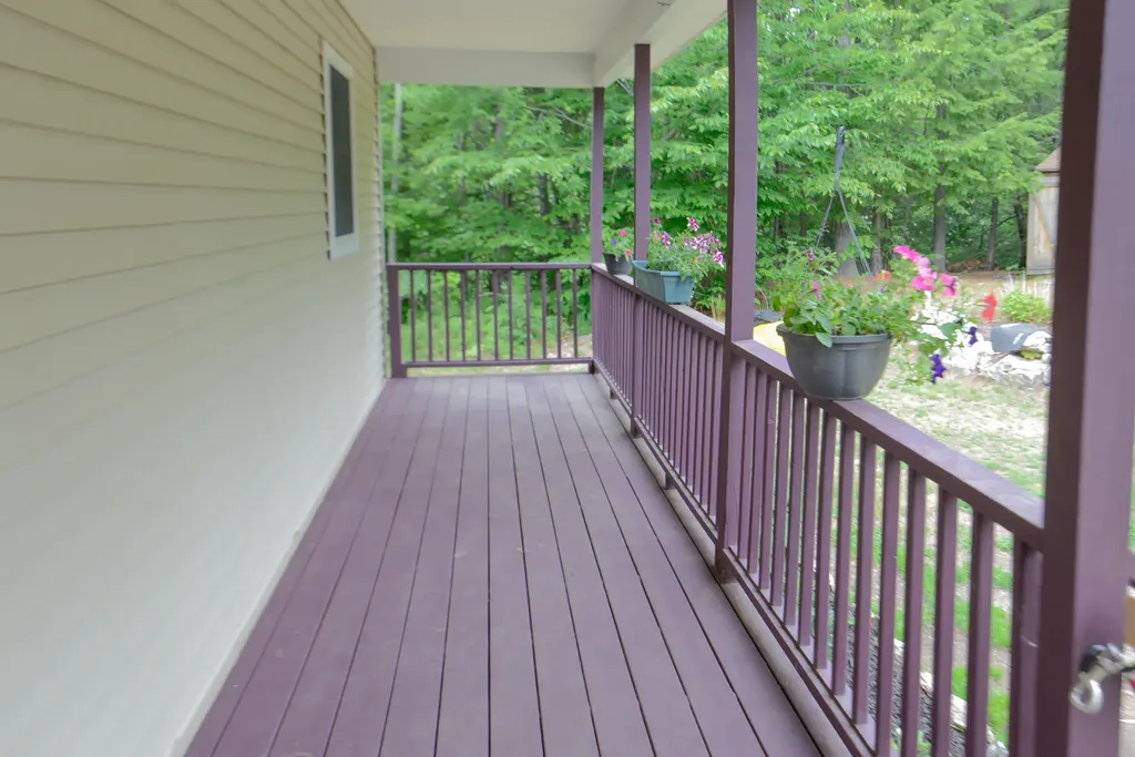 25 Fern Avenue Naples ME 04055