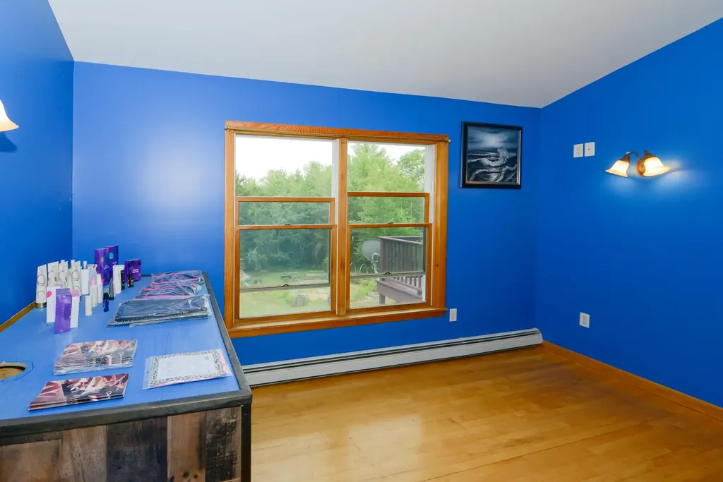 25 Fern Avenue Naples ME 04055