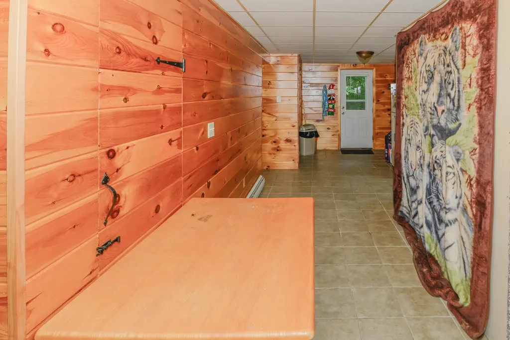 25 Fern Avenue Naples ME 04055
