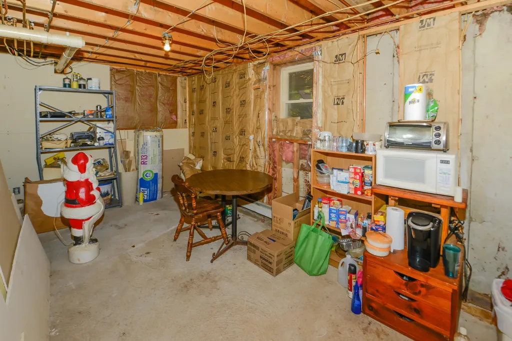 25 Fern Avenue Naples ME 04055
