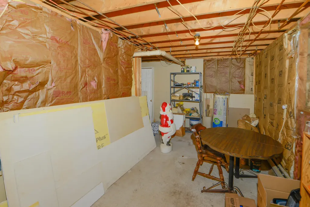 25 Fern Avenue Naples ME 04055