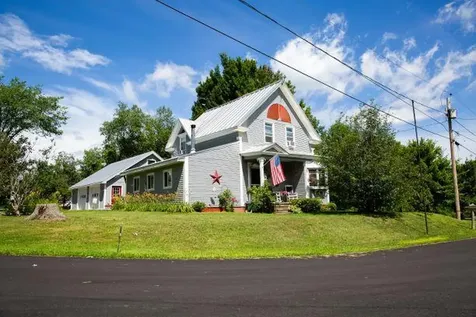 29 High Street Clinton ME 04927