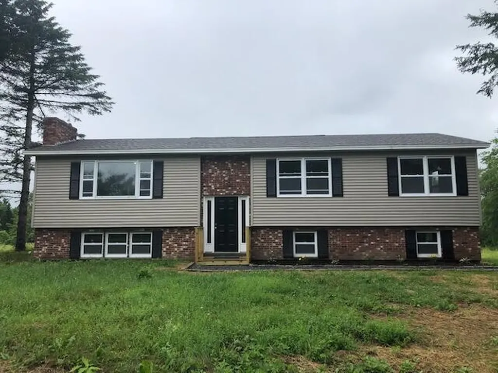 1292 Kennebec Road Hampden ME 04444