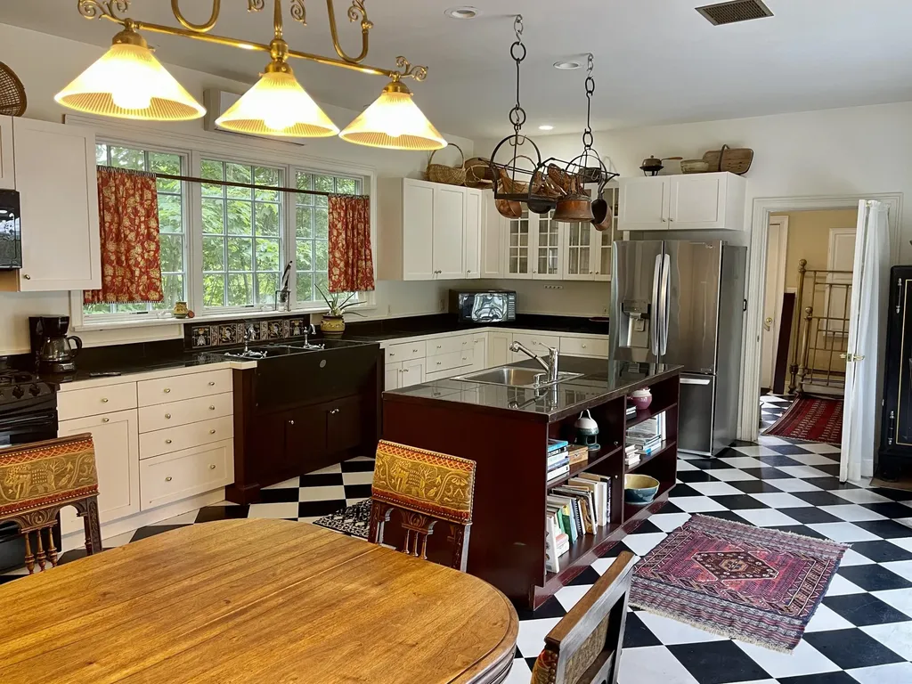 18 Shackford Street Eastport ME 04631