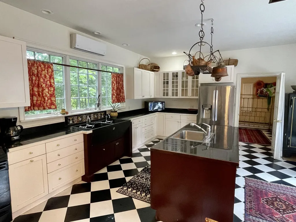 18 Shackford Street Eastport ME 04631