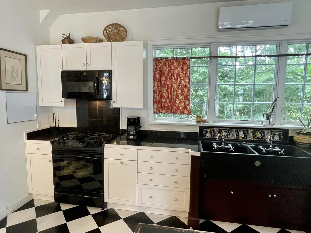 18 Shackford Street Eastport ME 04631