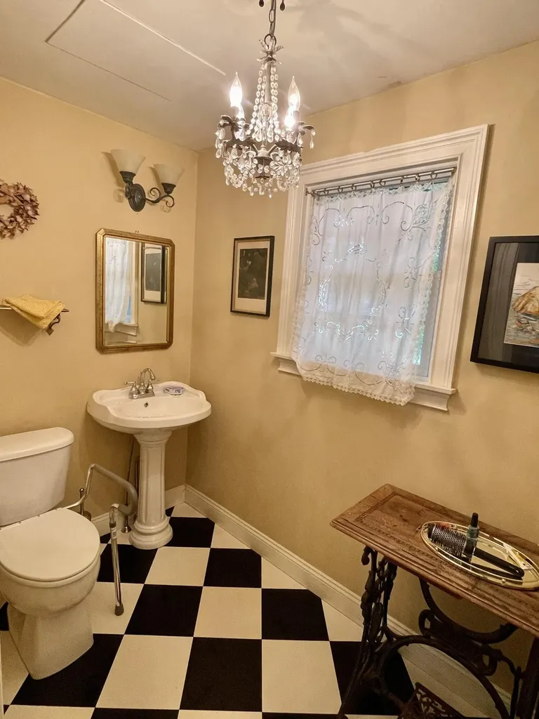 18 Shackford Street Eastport ME 04631