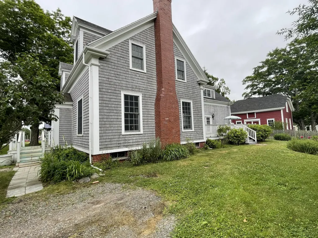 18 Shackford Street Eastport ME 04631