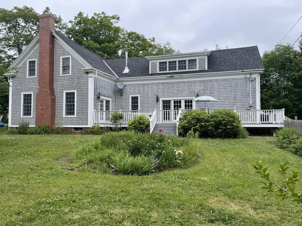 18 Shackford Street Eastport ME 04631
