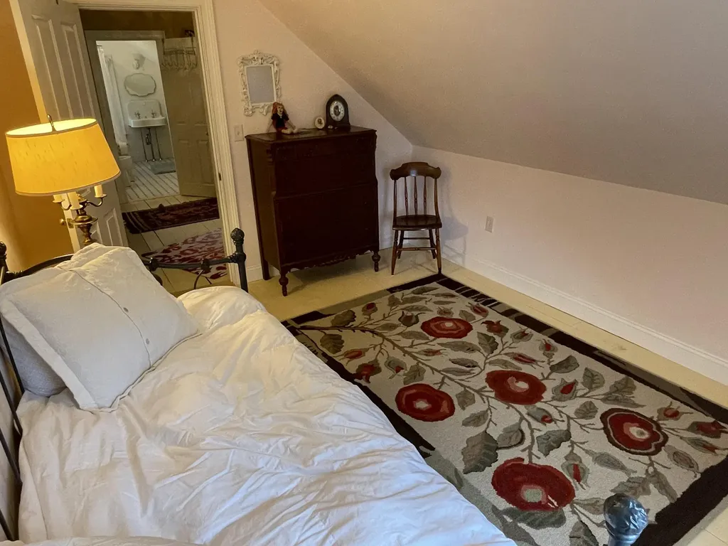 18 Shackford Street Eastport ME 04631