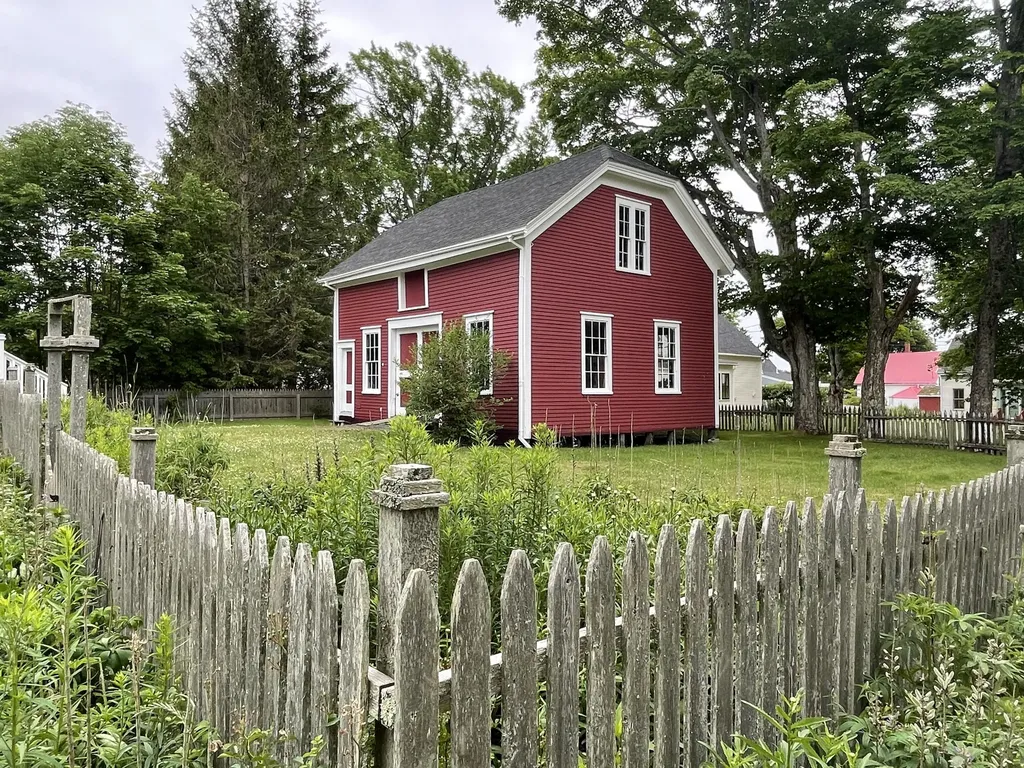 18 Shackford Street Eastport ME 04631