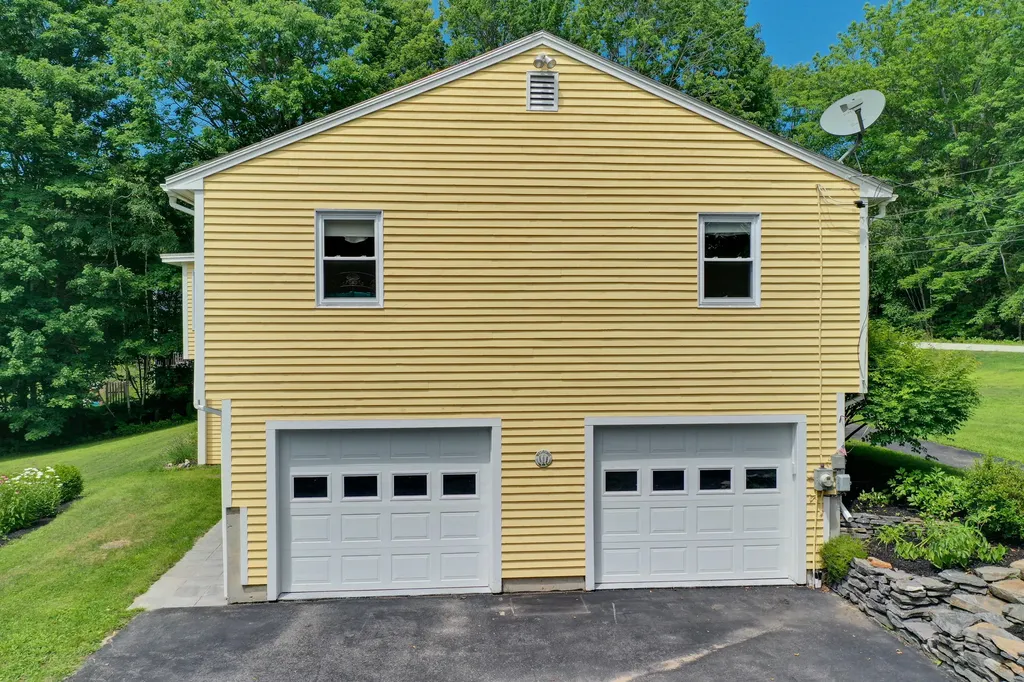 12 Oak Ridge Drive Standish ME 04084