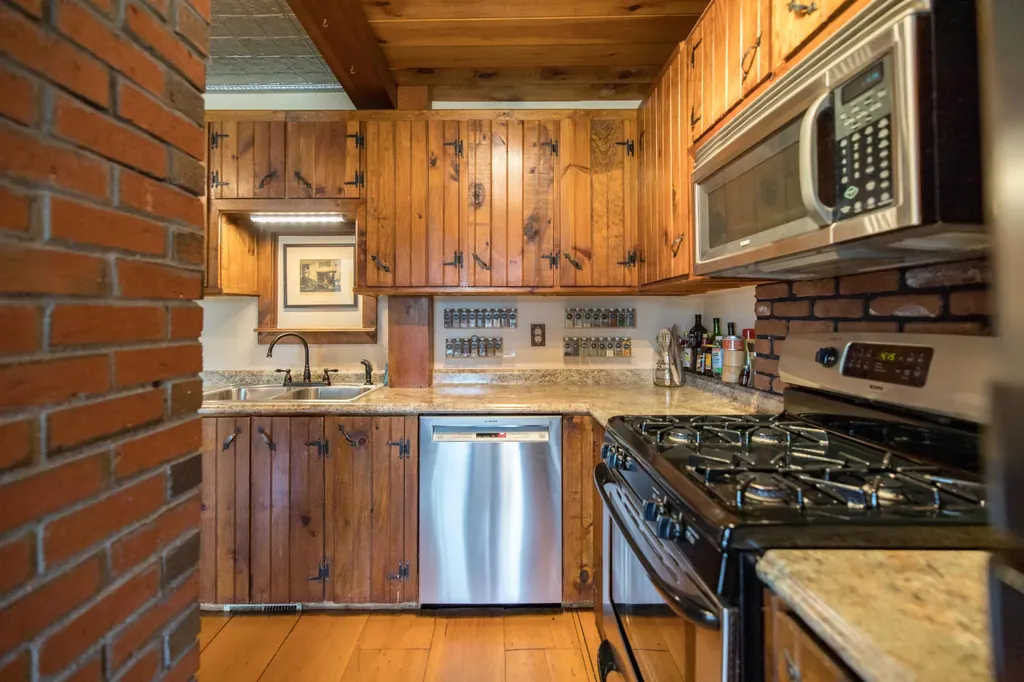 272 S Witham Road Auburn ME 04210