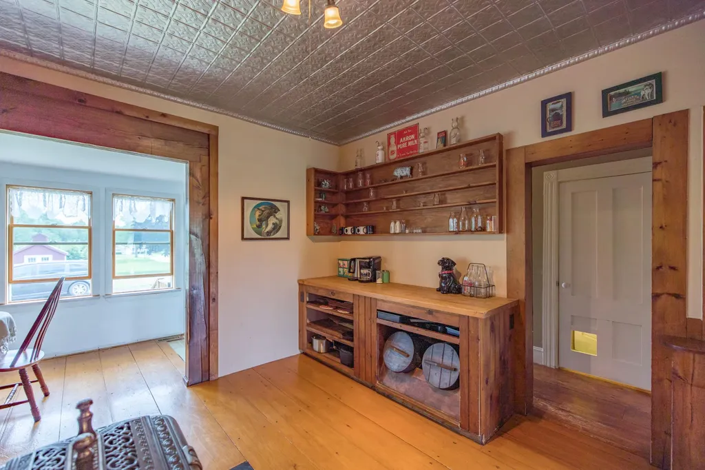 272 S Witham Road Auburn ME 04210