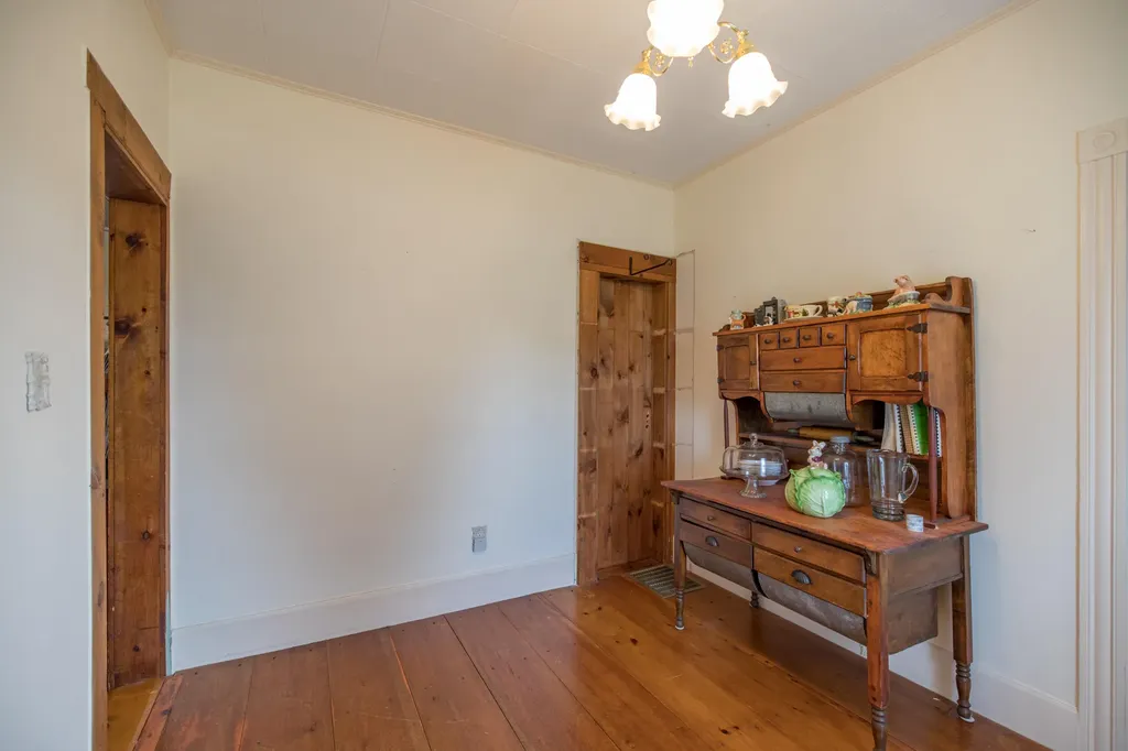 272 S Witham Road Auburn ME 04210