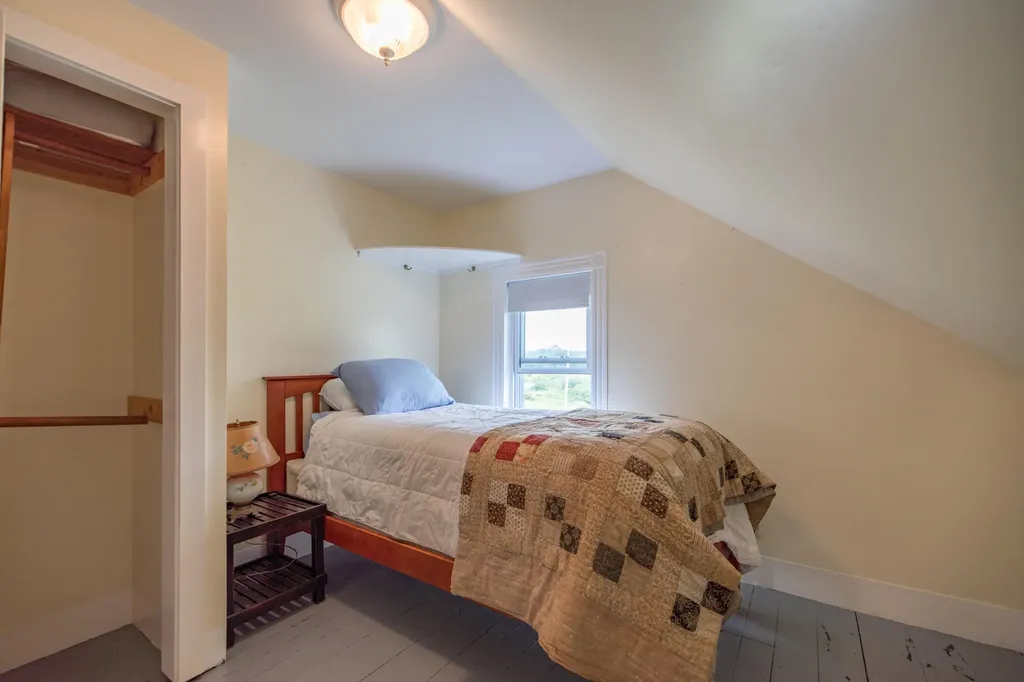 272 S Witham Road Auburn ME 04210