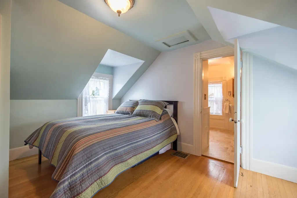 272 S Witham Road Auburn ME 04210