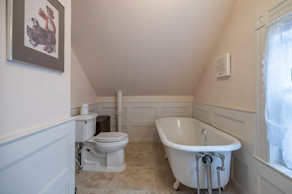 272 S Witham Road Auburn ME 04210