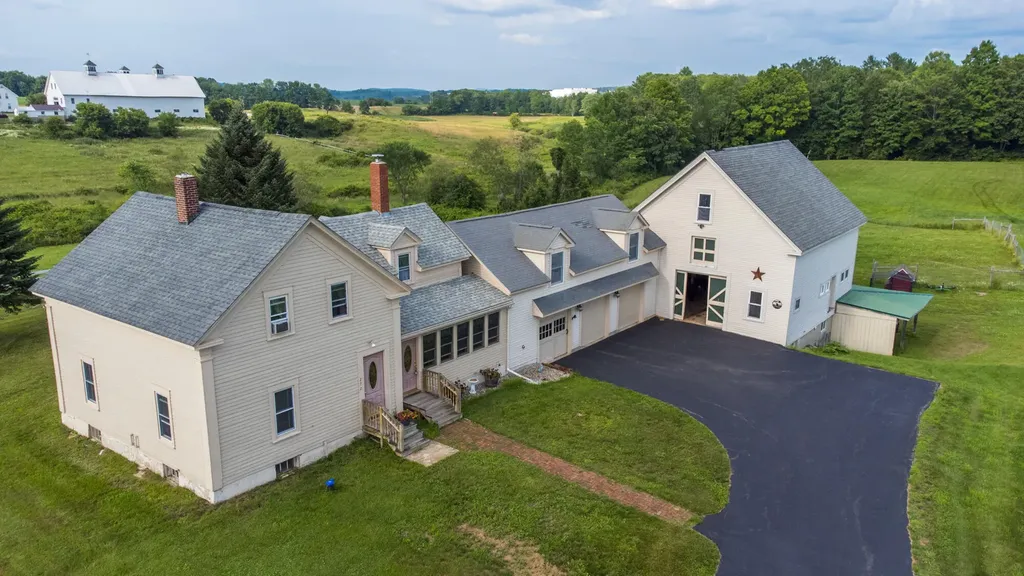 272 S Witham Road Auburn ME 04210
