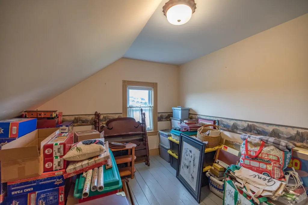 272 S Witham Road Auburn ME 04210