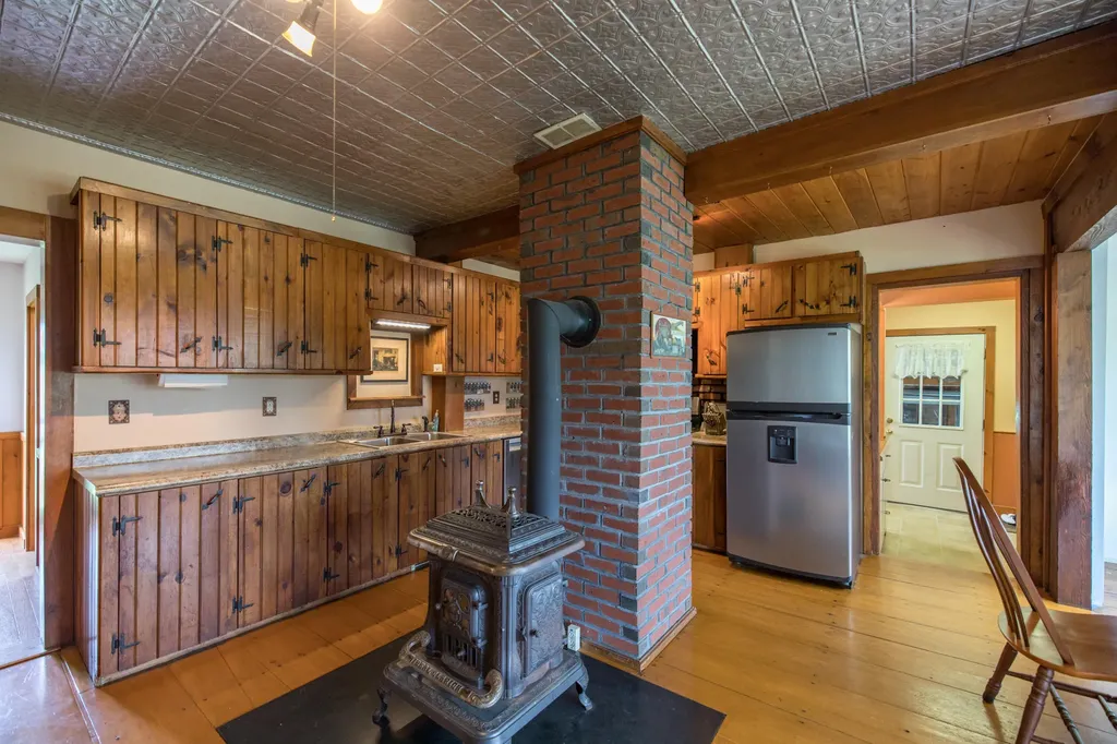 272 S Witham Road Auburn ME 04210