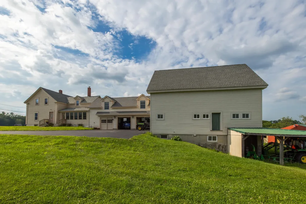 272 S Witham Road Auburn ME 04210