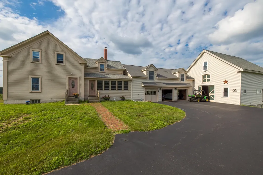 272 S Witham Road Auburn ME 04210