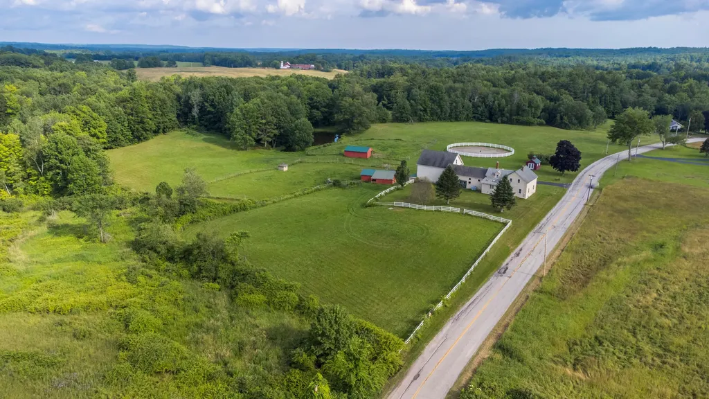 272 S Witham Road Auburn ME 04210