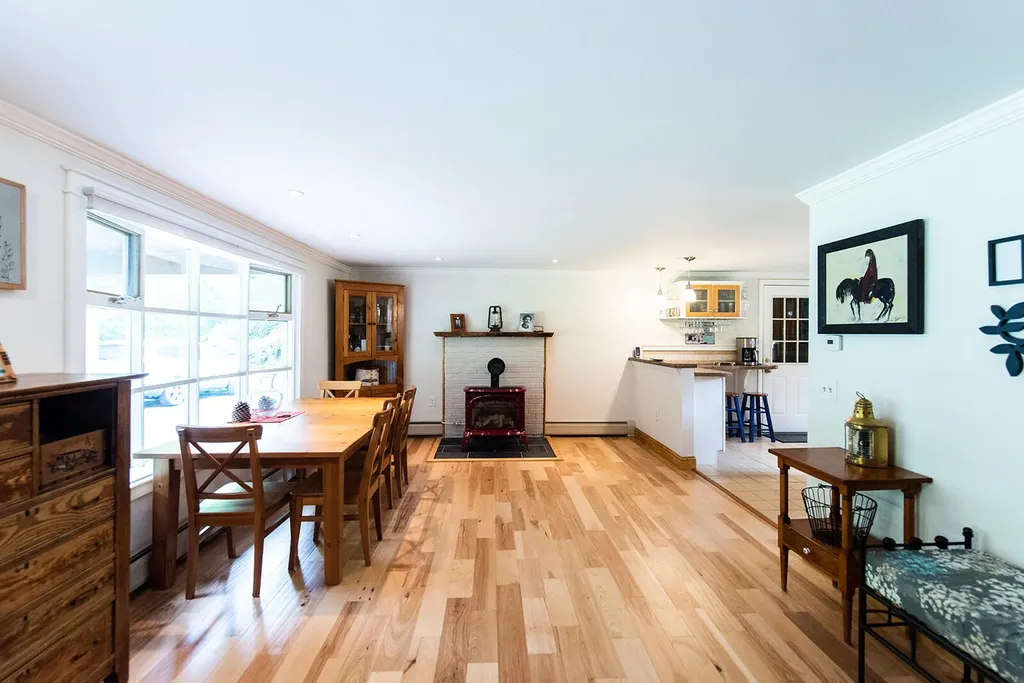 42 North Street Gorham ME 04038