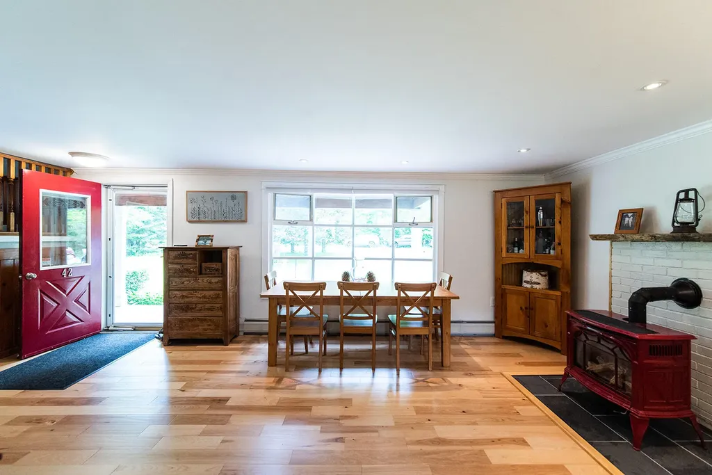 42 North Street Gorham ME 04038