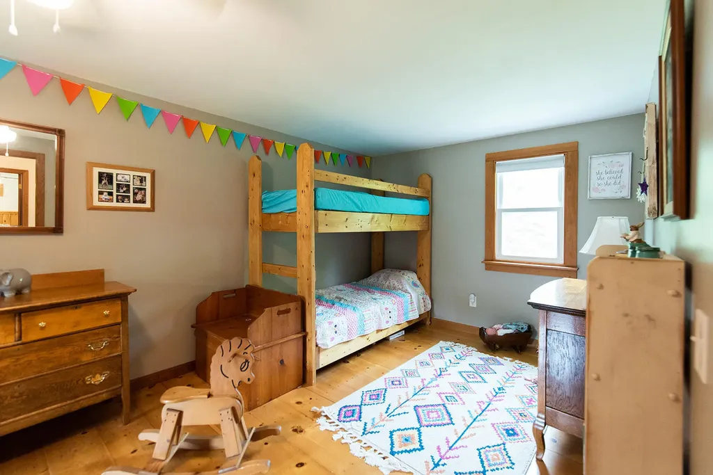 42 North Street Gorham ME 04038