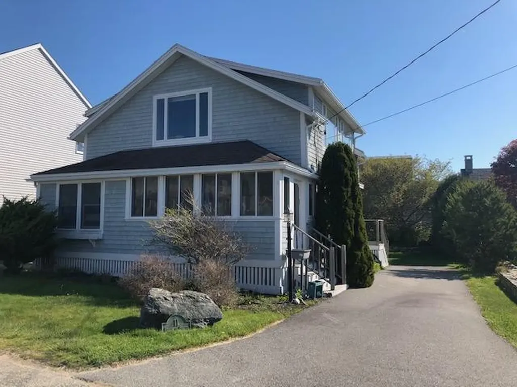 11 Houghton Street Scarborough ME 04074