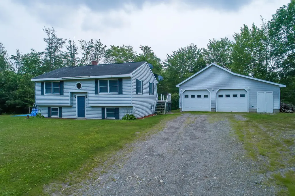16 Lake Road Robbinston ME 04671