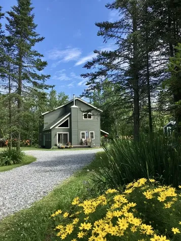 87 Robbins Road Hope ME 04847