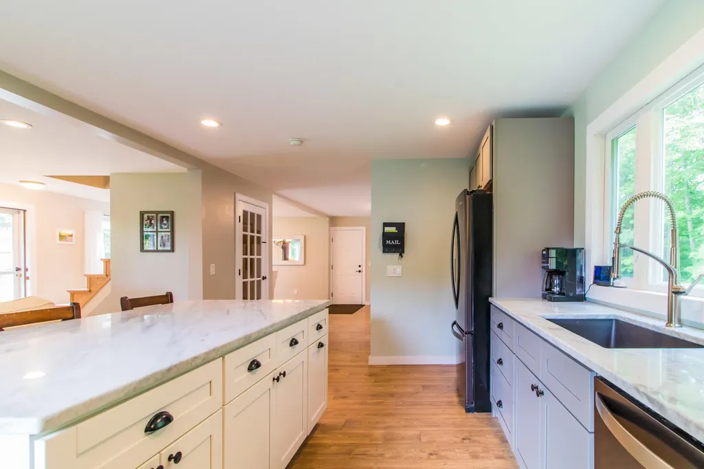 49 Sherry Lane Auburn ME 04210