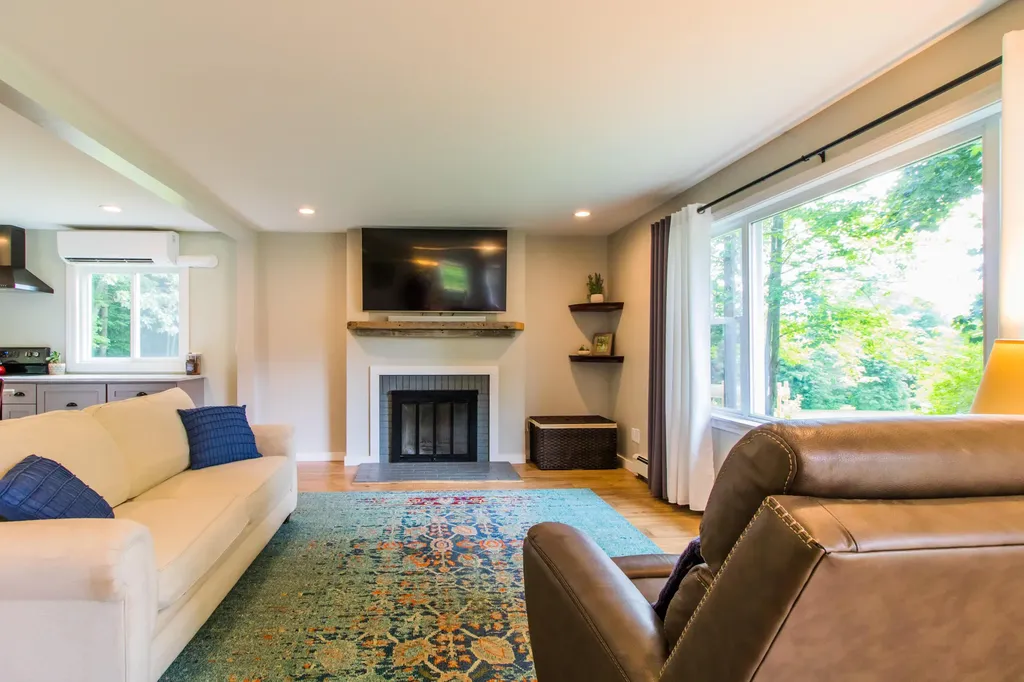 49 Sherry Lane Auburn ME 04210