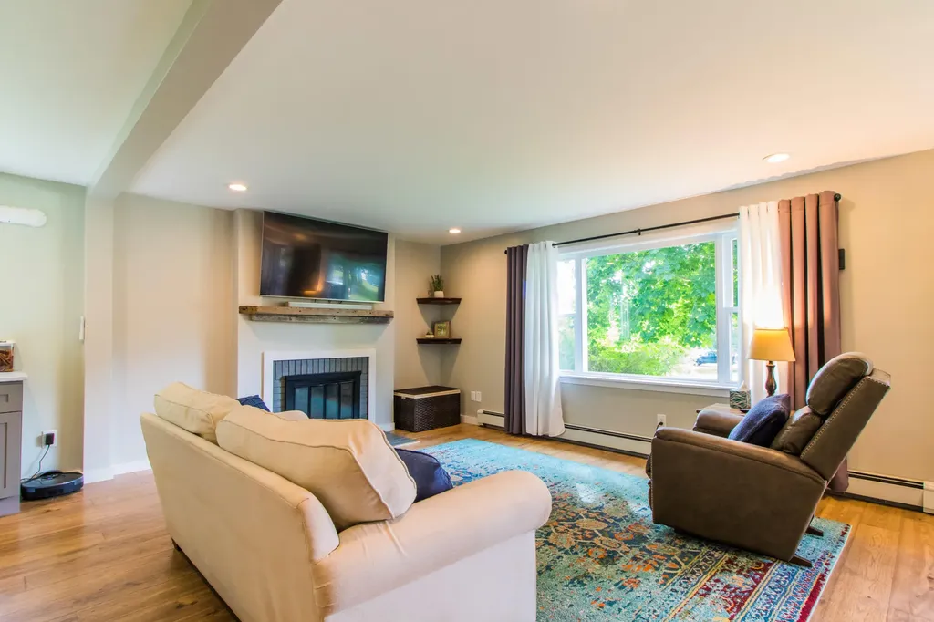 49 Sherry Lane Auburn ME 04210