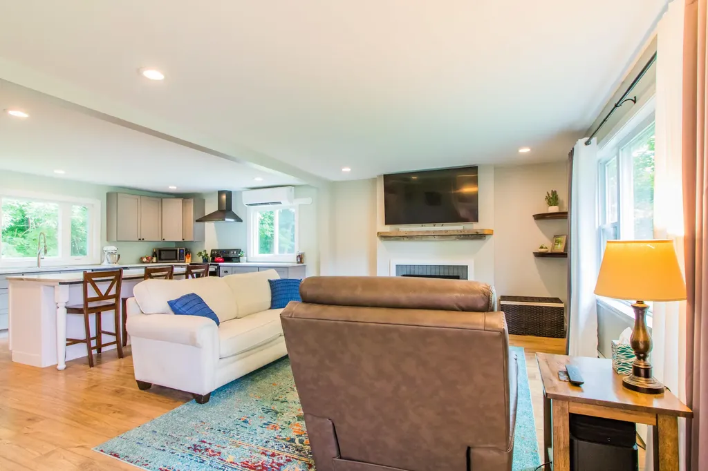 49 Sherry Lane Auburn ME 04210
