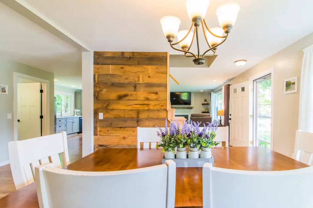 49 Sherry Lane Auburn ME 04210