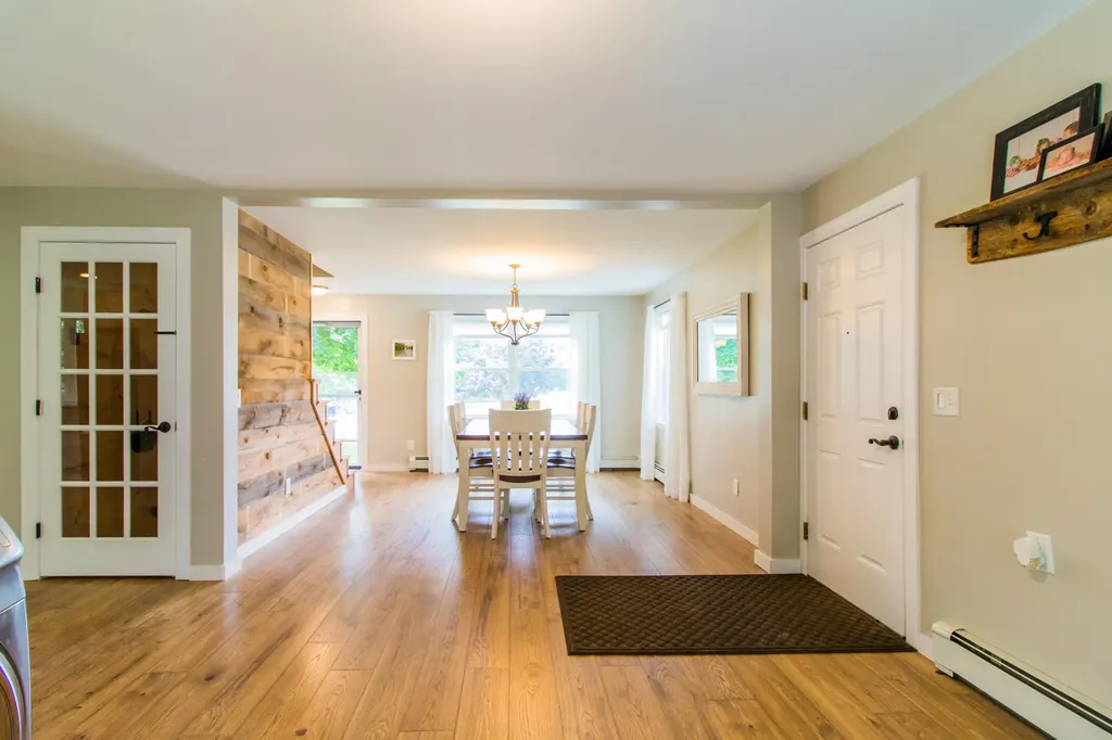 49 Sherry Lane Auburn ME 04210