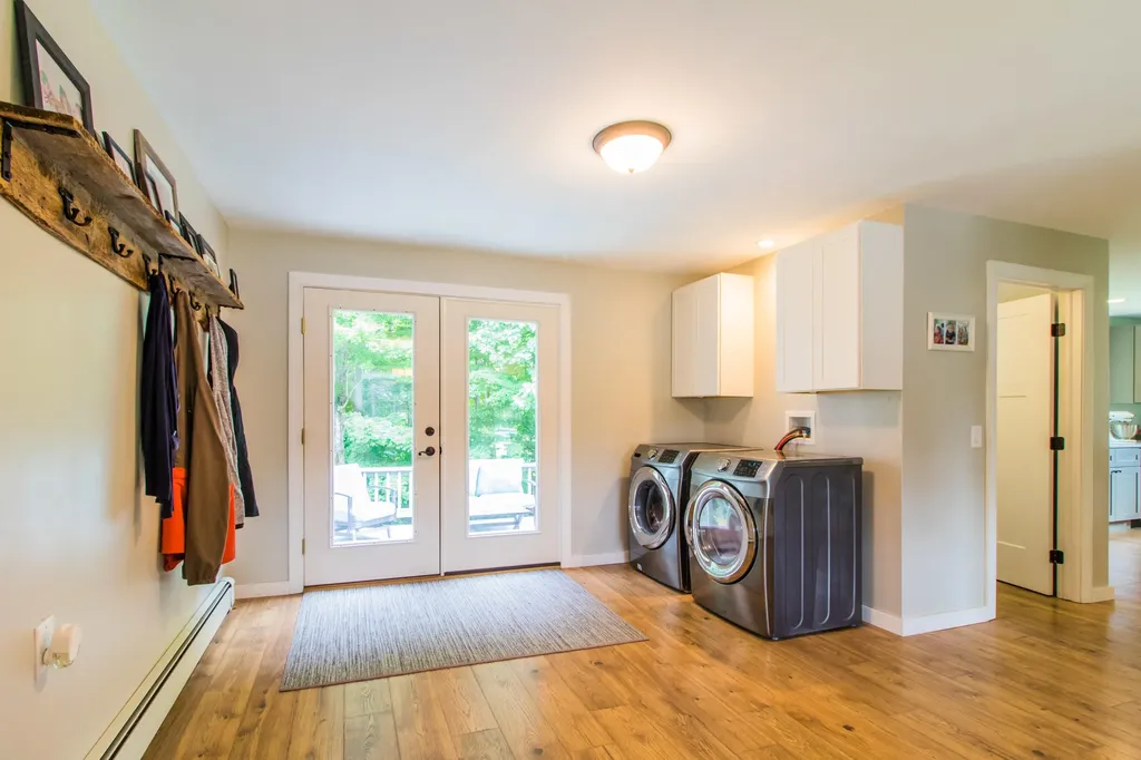 49 Sherry Lane Auburn ME 04210