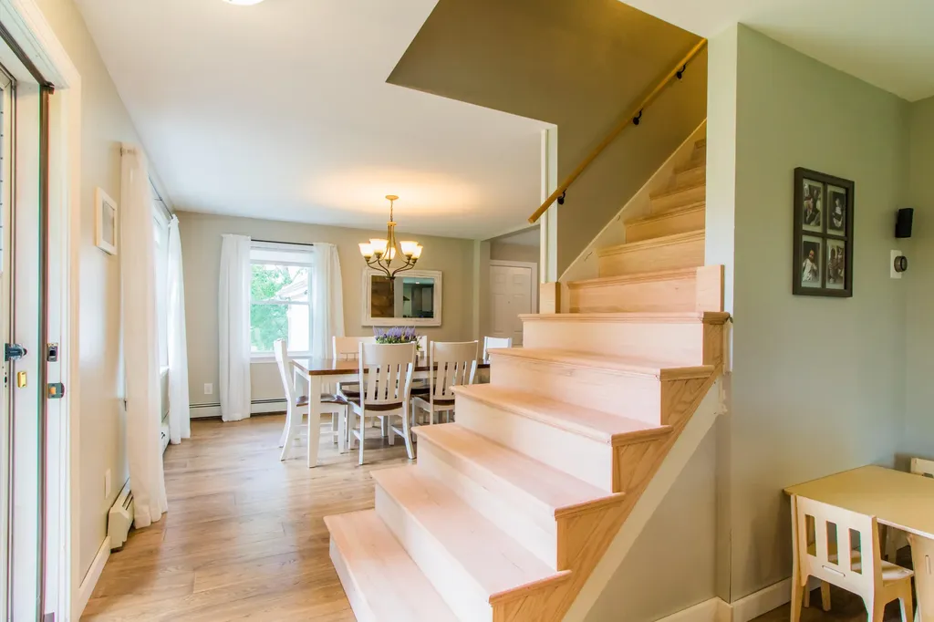 49 Sherry Lane Auburn ME 04210