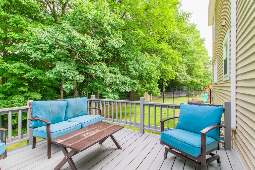 49 Sherry Lane Auburn ME 04210